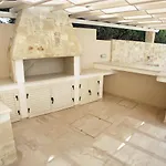 Seafront 5 Bedroom Paradise In Sea Caves