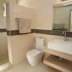 Seafront 5 Bedroom Paradise In Sea Caves *