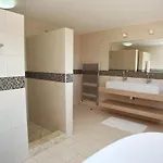 Seafront 5 Bedroom Paradise In Sea Caves فيلة