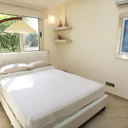 Vila Seafront 5 Bedroom Paradise In Sea Caves *