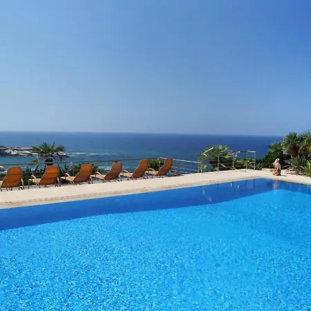 Villa Seafront 5 Bedroom Paradise In Sea Caves