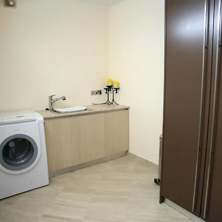 Villa Seafront 5 Bedroom Paradise In Sea Caves Peyia