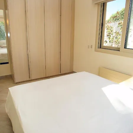 Seafront 5 Bedroom Paradise In Sea Caves *