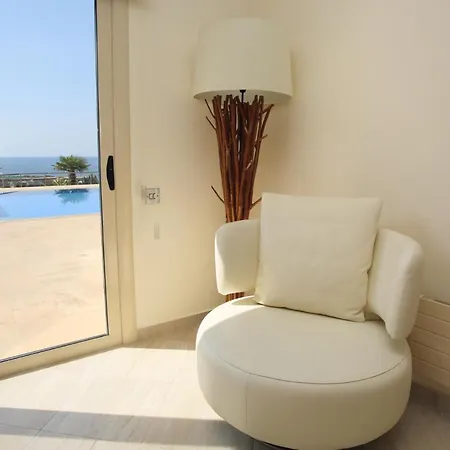 Seafront 5 Bedroom Paradise In Sea Caves * Peyia