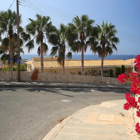 Villa Seafront 5 Bedroom Paradise In Sea Caves *