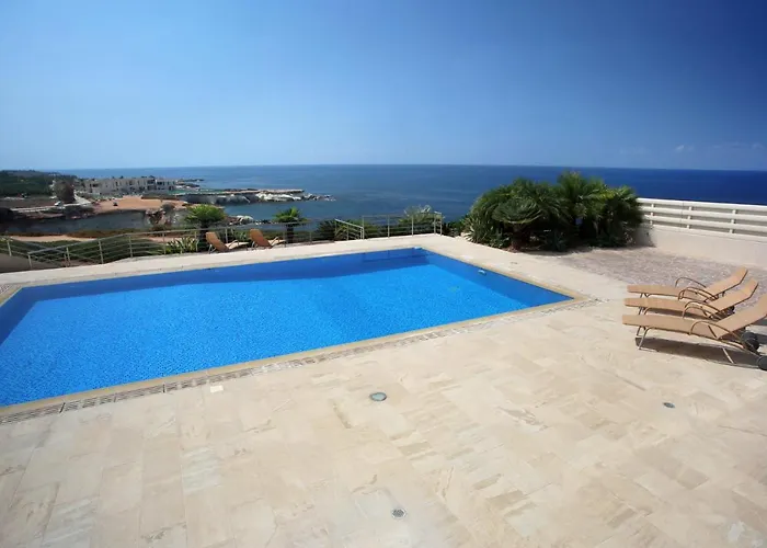 Seafront 5 Bedroom Paradise In Sea Caves *
