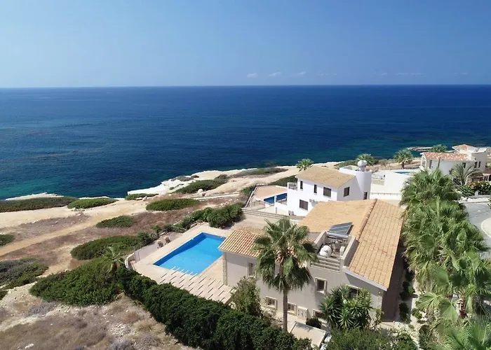 Seafront 5 Bedroom Paradise In Sea Caves *