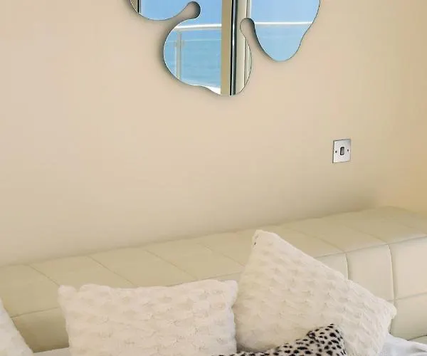 Villa Seafront 5 Bedroom Paradise In Sea Caves *