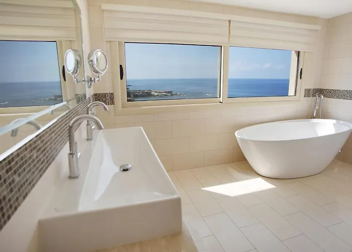 Villa Seafront 5 Bedroom Paradise In Sea Caves