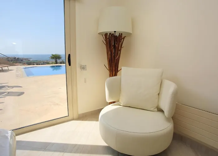 Seafront 5 Bedroom Paradise In Sea Caves * Pegeia