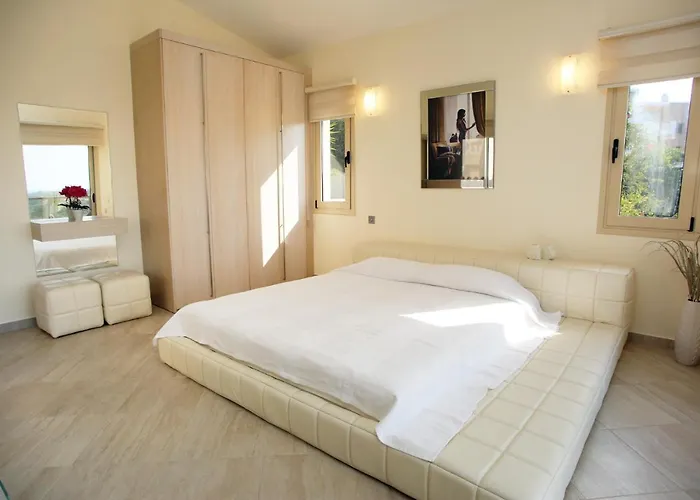 Vila Seafront 5 Bedroom Paradise In Sea Caves *