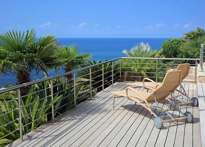 Seafront 5 Bedroom Paradise In Sea Caves Vila