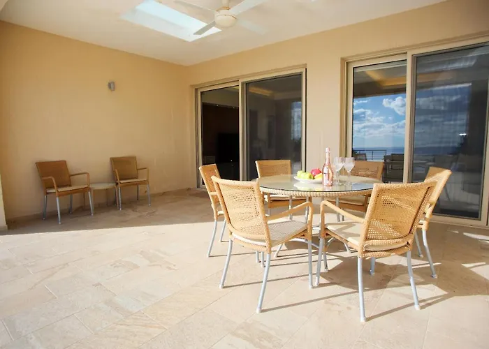 Vila Seafront 5 Bedroom Paradise In Sea Caves *