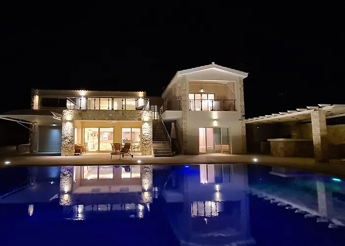 Villa Seafront 5 Bedroom Paradise In Sea Caves *