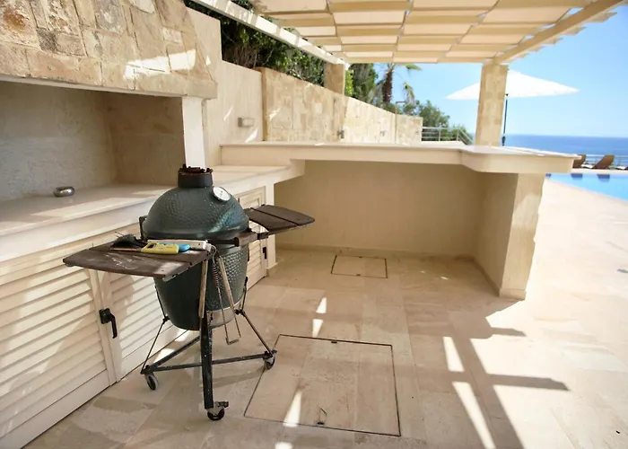 Seafront 5 Bedroom Paradise In Sea Caves Vila *